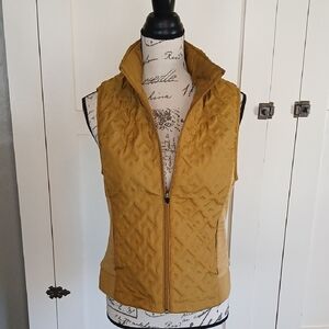 XERSION Gold Green Quilted Vest